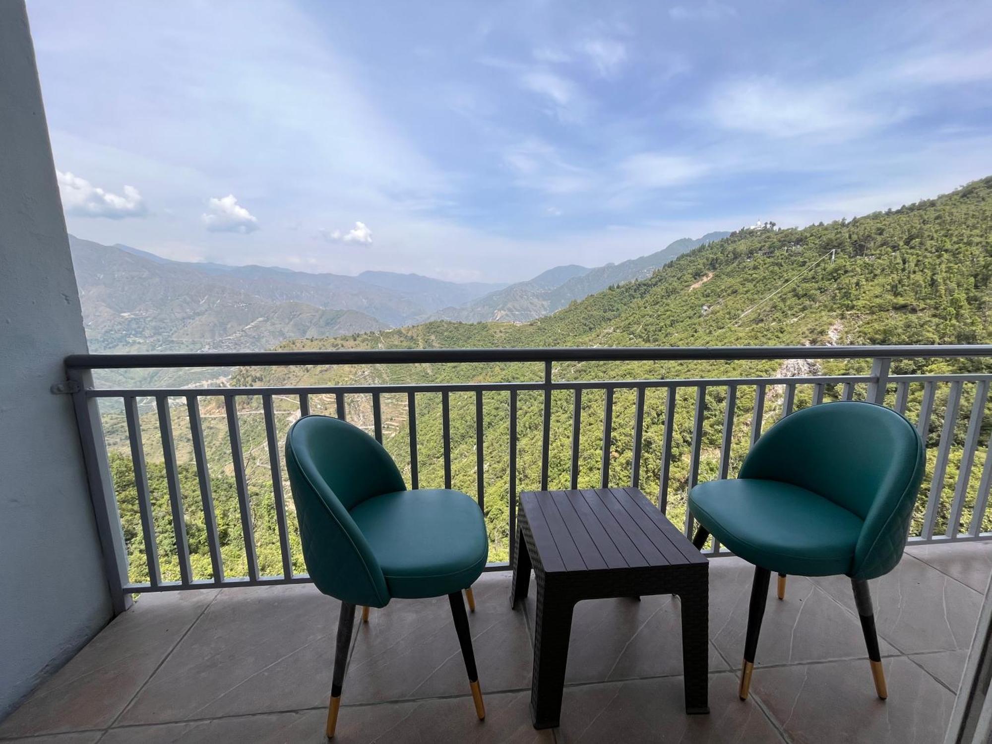 Kamlesh Lodge Бхавнагар Екстериор снимка